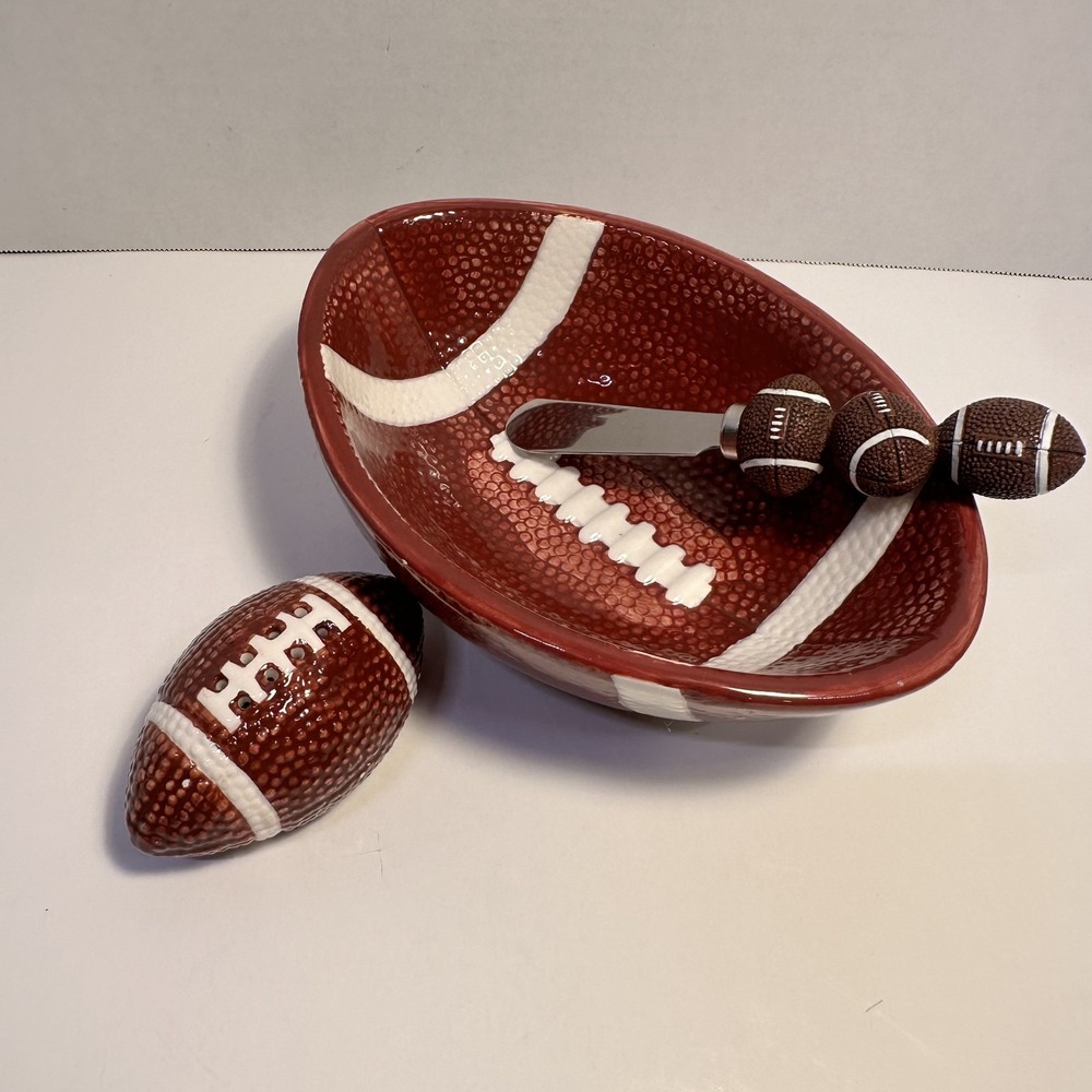 2004 Boston Warehouse Football Serving Bowl Dip Bowl Spreader Ceramic 3pc Set
